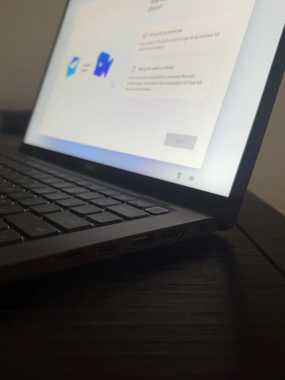 Dell Laptop Latitude 7420 - Black and Silver Accents